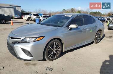 Toyota Camry 2018