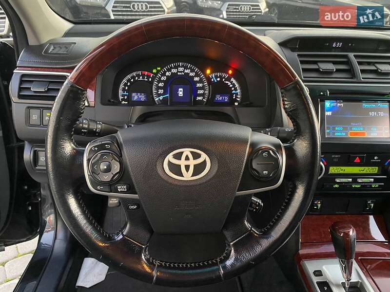 Седан Toyota Camry 2011 в Львове фото 12 Седан Toyota Camry 2011 в Львове