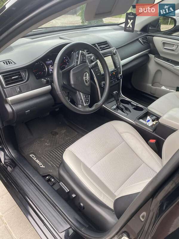 Седан Toyota Camry 2017 в Косове фото 12 Седан Toyota Camry 2017 в Косове