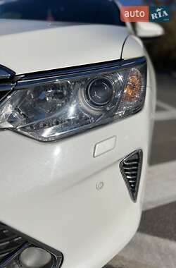 Седан Toyota Camry 2014 в 