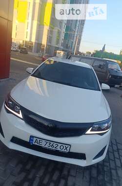 Седан Toyota Camry 2014 в Днепре