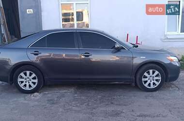 Седан Toyota Camry 2008 в Полтаве