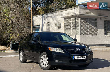 Седан Toyota Camry 2008 в Кременчуге