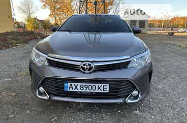 Седан Toyota Camry 2015 в Харкові