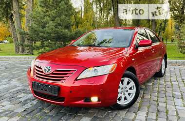 Седан Toyota Camry 2007 в Киеве