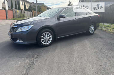 Toyota Camry 2012