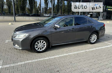 Седан Toyota Camry 2012 в Києві