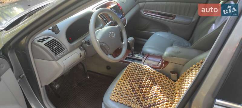 Седан Toyota Camry 2005 в Виннице