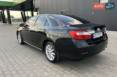 Седан Toyota Camry 2012 в Броварах