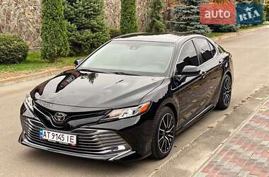 Toyota Camry 2017