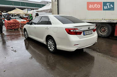 Седан Toyota Camry 2014 в Києві