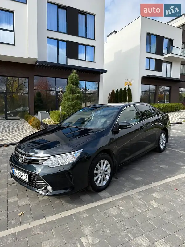 Toyota Camry 2018