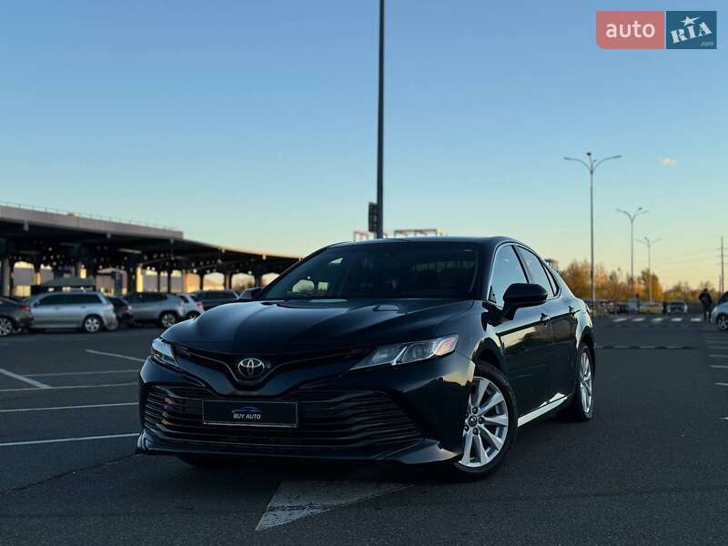 Toyota Camry 2018