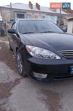 Седан Toyota Camry 2004 в Николаеве