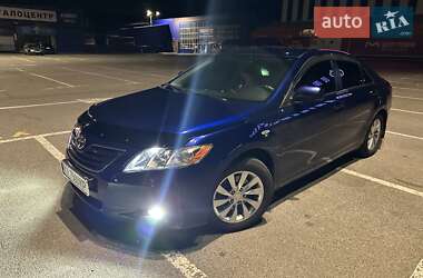 Седан Toyota Camry 2007 в Киеве