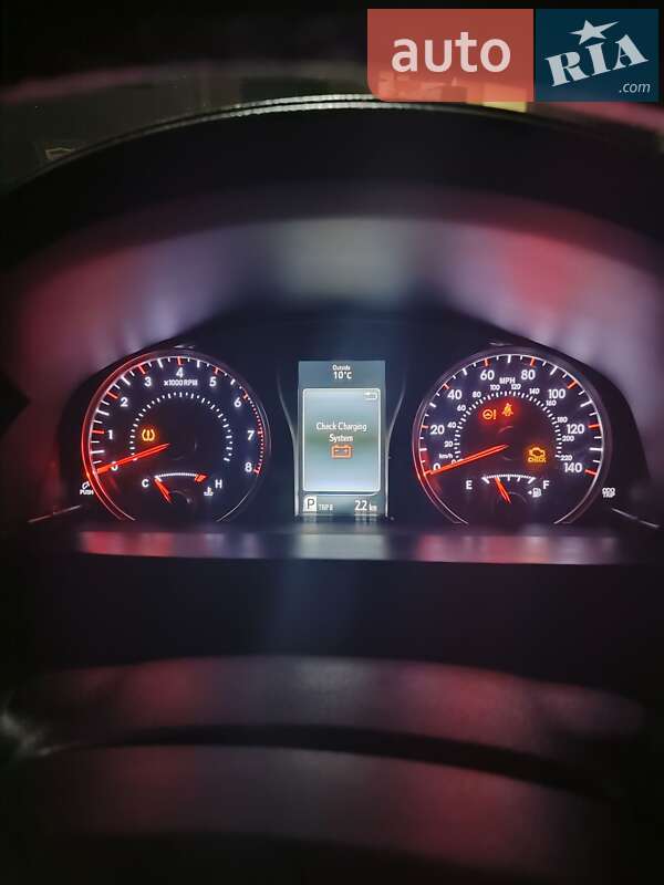 Седан Toyota Camry 2016 в Тернополі