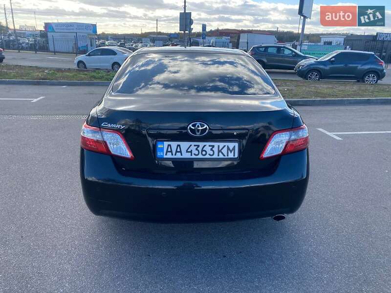 Седан Toyota Camry 2007 в Киеве
