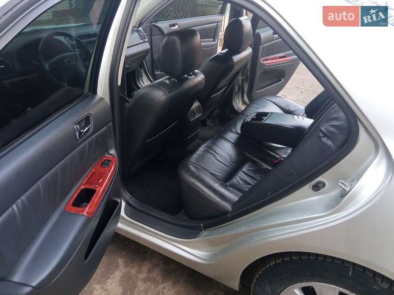Седан Toyota Camry 2003 в Чорткові
