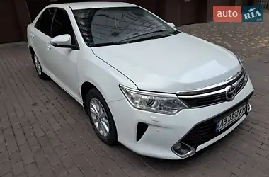 Toyota Camry 2015