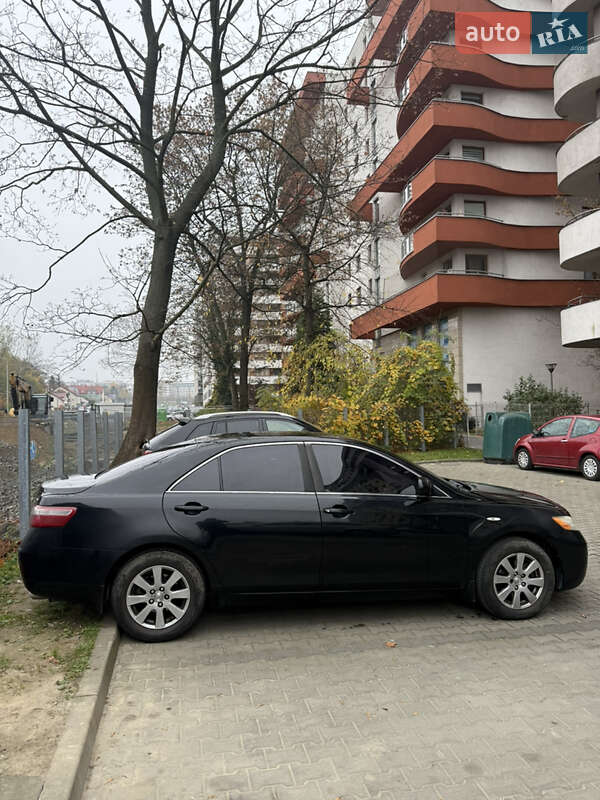 Седан Toyota Camry 2008 в Львове