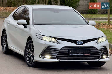 Toyota Camry 2024