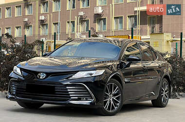 Седан Toyota Camry 2021 в Одессе