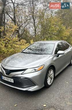 Седан Toyota Camry 2020 в Черкассах