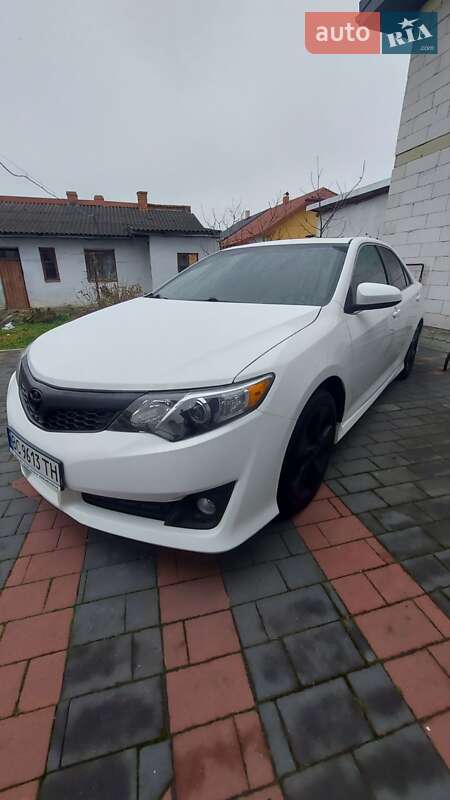 Toyota Camry 2013