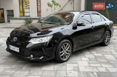 Toyota Camry 2015