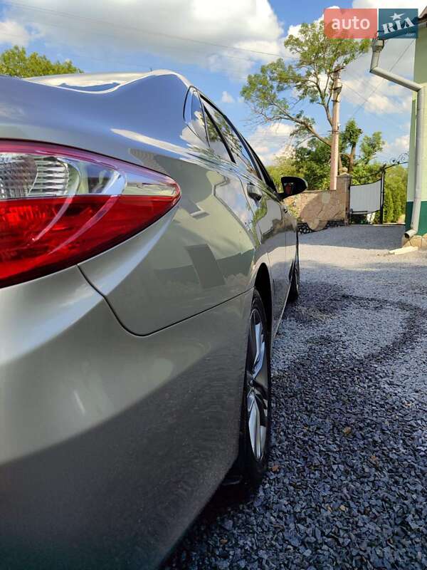 Седан Toyota Camry 2016 в Тернополі