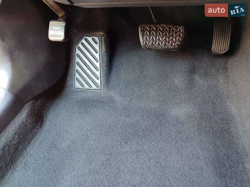 Седан Toyota Camry 2016 в Тернополі