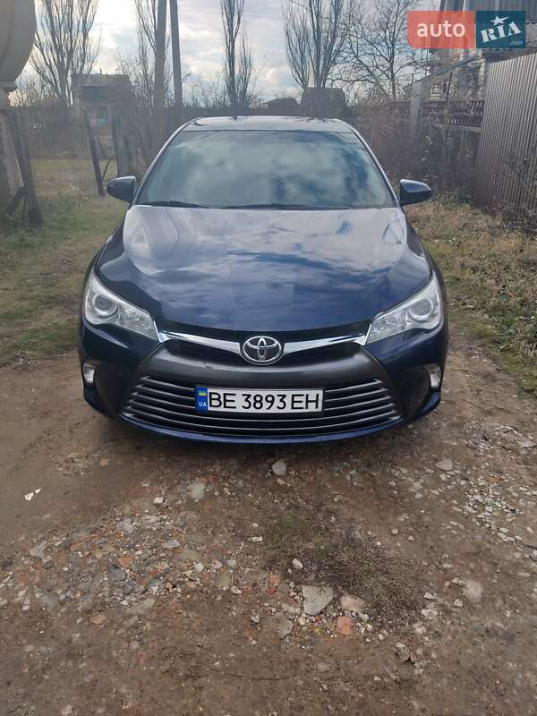 Toyota Camry 2015