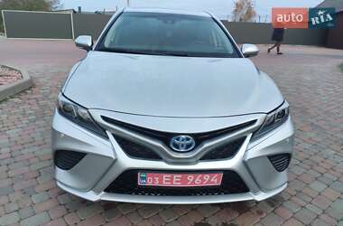 Седан Toyota Camry 2020 в Сарнах