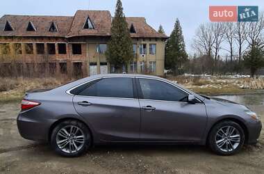 Toyota Camry 2015