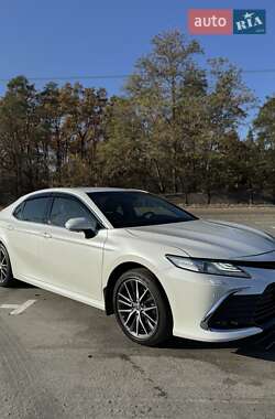 Toyota Camry 2021