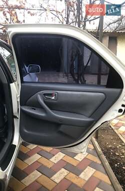 Седан Toyota Camry 2000 в 