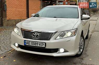 Седан Toyota Camry 2011 в Харькове