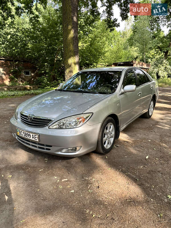 Toyota Camry 2004 Toyota Camry 2004