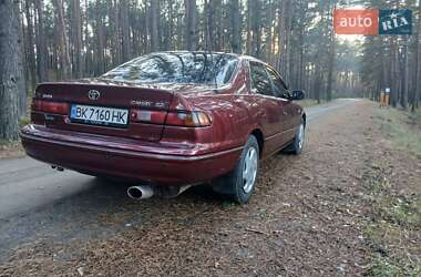 Седан Toyota Camry 1999 в 