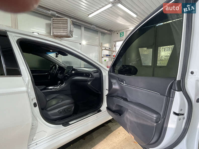 Седан Toyota Camry 2021 в Одесі