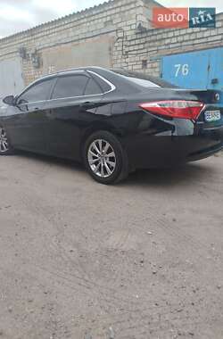 Седан Toyota Camry 2015 в Николаеве