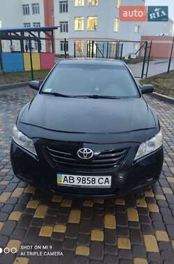 Седан Toyota Camry 2008 в Виннице