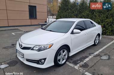 Toyota Camry 2013