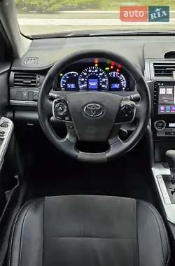 Toyota Camry 2014