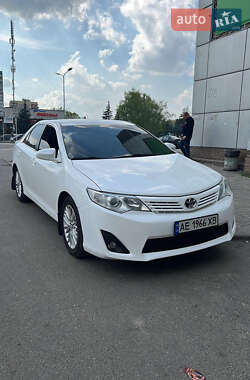 Toyota Camry 2014