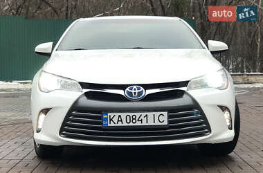 Седан Toyota Camry 2015 в Киеве