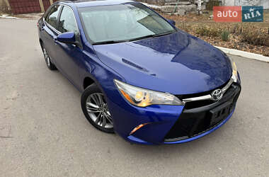 Toyota Camry 2015