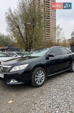 Toyota Camry 2011