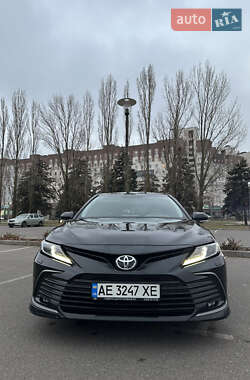 Toyota Camry 2021