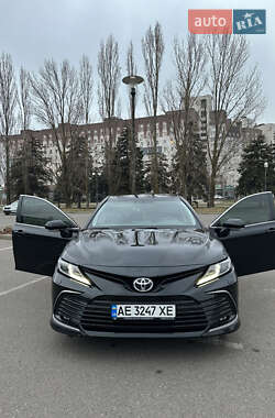 Седан Toyota Camry 2021 в Кривому Розі